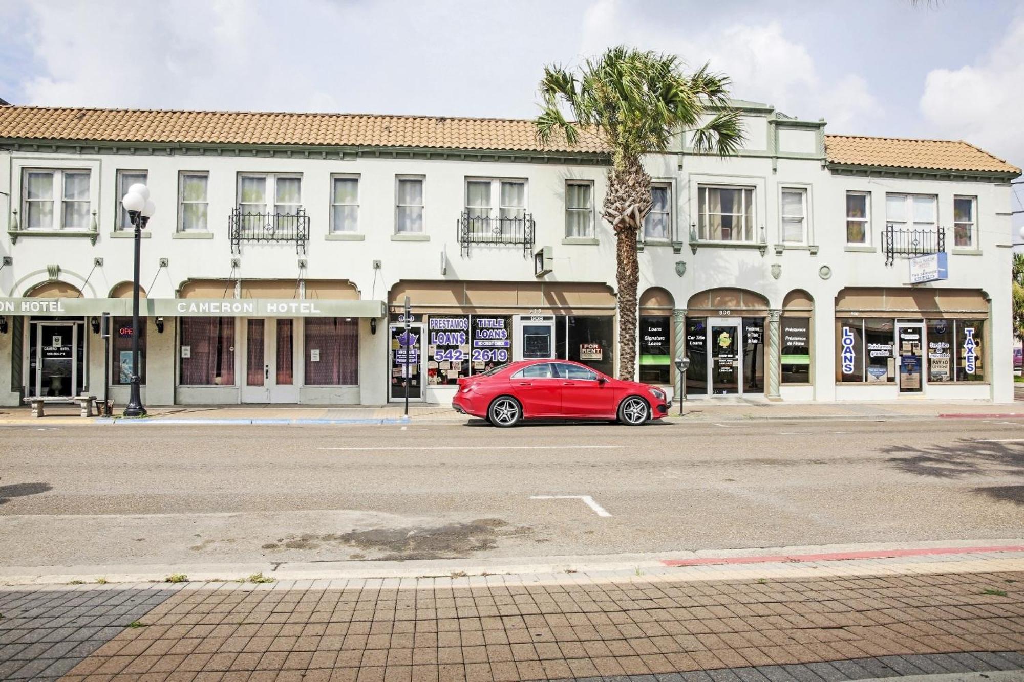 Oyo Historic Cameron Hotel Brownsville I-69E Kültér fotó
